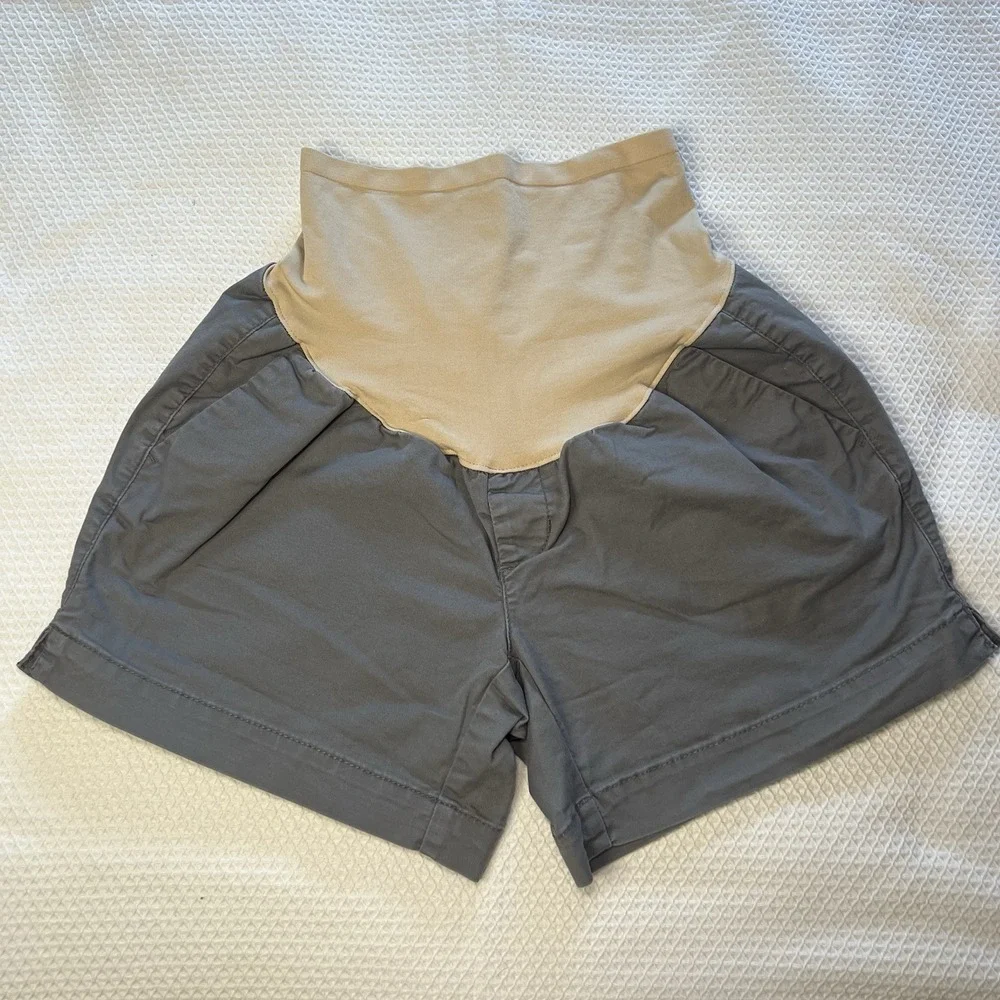 Old Navy Maternity Gray Cargo‎ Shorts Size 0 Elastic Waist Band